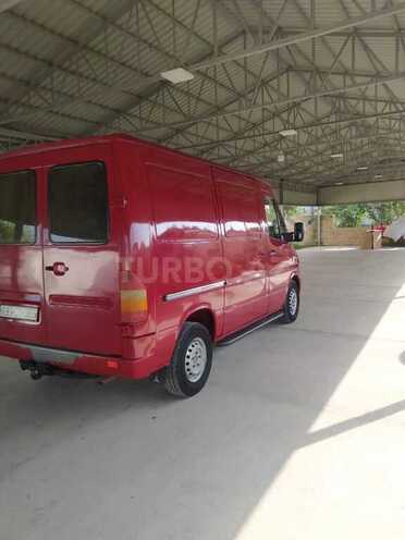 Mercedes Sprinter 212 2000, 268,960 km - 2.2 l - Sabirabad