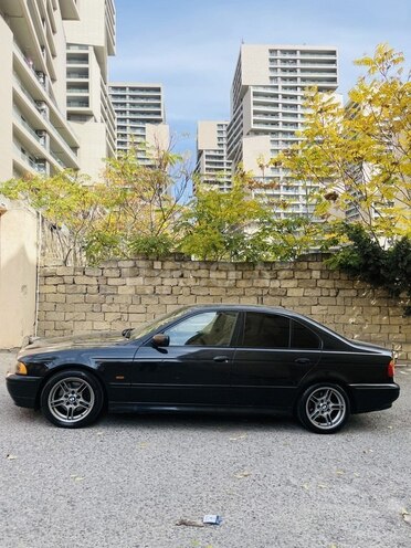 BMW 535 2001, 468,866 km - 3.5 l - Bakı