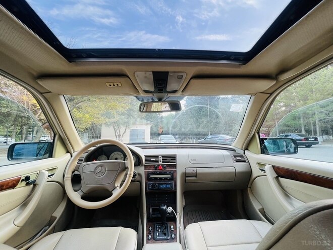Mercedes C 230 1997, 252,000 km - 2.3 l - Bakı