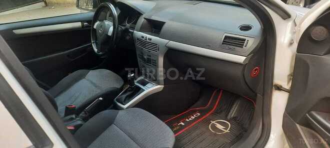 Opel Astra 2010, 205,000 km - 1.4 l - Bakı