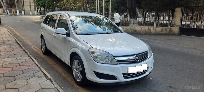 Opel Astra 2010, 205,000 km - 1.4 l - Bakı