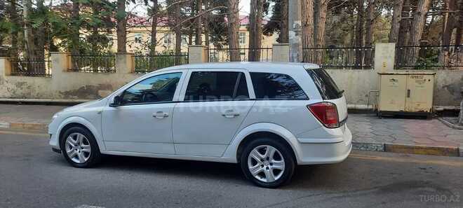 Opel Astra 2010, 205,000 km - 1.4 l - Bakı