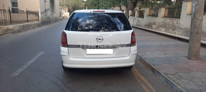 Opel Astra 2010, 205,000 km - 1.4 l - Bakı