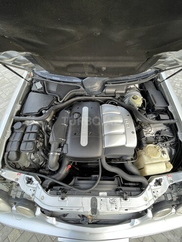 Mercedes E 220 1999, 269,900 km - 2.2 l - Bakı