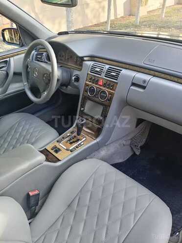 Mercedes E 270 2000, 528,000 km - 2.7 l - Bakı