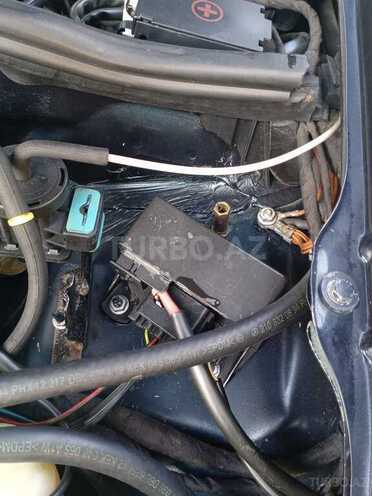 Mercedes E 270 2000, 528,000 km - 2.7 l - Bakı