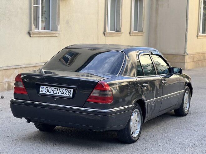 Mercedes C 180 1996, 290,000 km - 1.8 л - Sumqayıt