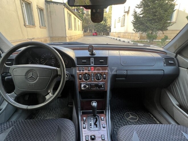 Mercedes C 180 1996, 290,000 km - 1.8 л - Sumqayıt