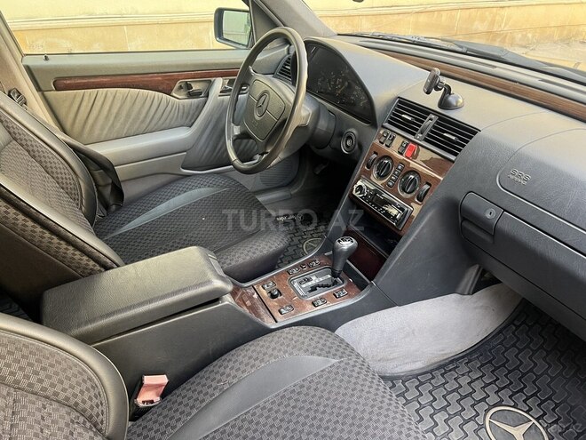 Mercedes C 180 1996, 290,000 km - 1.8 л - Sumqayıt