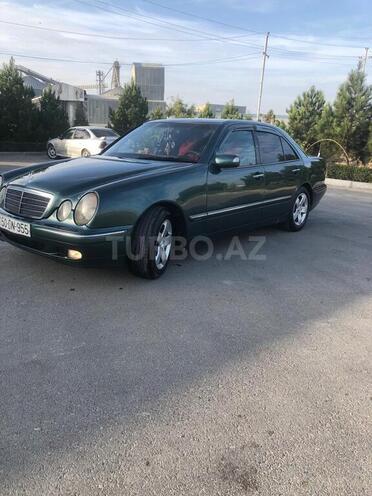 Mercedes E 220 2000, 800,000 km - 2.2 л - Sumqayıt