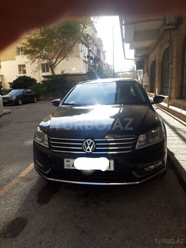 Volkswagen Passat 2014, 230,000 km - 1.8 l - Bakı