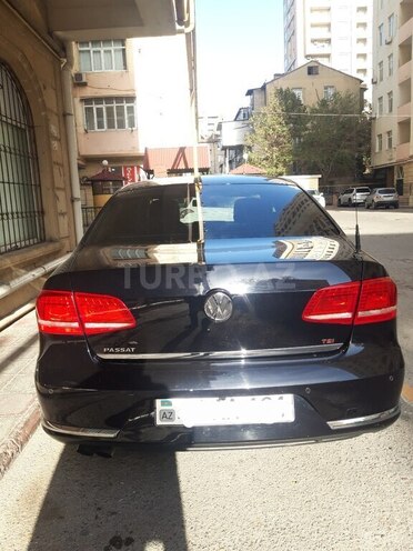 Volkswagen Passat 2014, 230,000 km - 1.8 l - Bakı