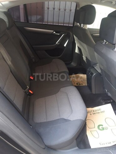 Volkswagen Passat 2014, 230,000 km - 1.8 l - Bakı