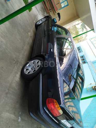 BMW 728 1995, 450,000 km - 2.8 l - Xudat