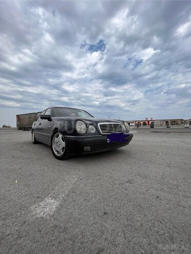 Mercedes E 240 1998, 244,000 km - 2.4 l - Bakı