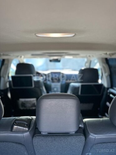 Toyota Land Cruiser 2018, 95,000 km - 4.6 l - Bakı