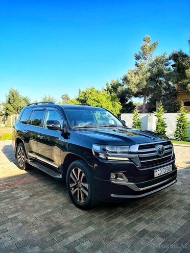 Toyota Land Cruiser 2018, 95,000 km - 4.6 l - Bakı
