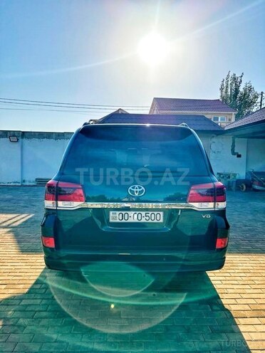 Toyota Land Cruiser 2018, 95,000 km - 4.6 l - Bakı
