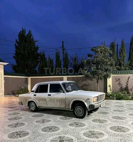 LADA (VAZ) 2107 2005, 250,000 km - 1.6 л - Şabran