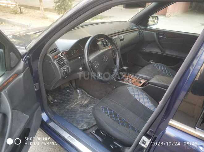 Mercedes E 240 2000, 295,800 km - 2.4 l - Sumqayıt