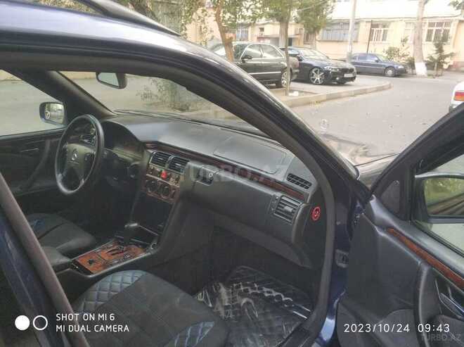 Mercedes E 240 2000, 295,800 km - 2.4 l - Sumqayıt