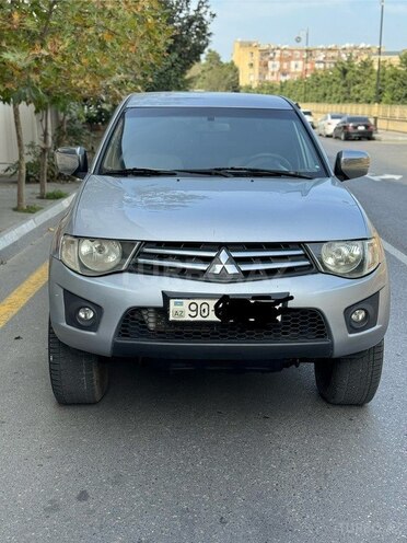 Mitsubishi L200 2013, 234,000 km - 2.5 l - Bakı