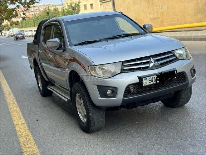 Mitsubishi L200 2013, 234,000 km - 2.5 l - Bakı