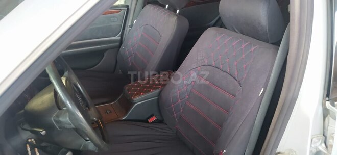 Mercedes E 220 1997, 990,000 km - 2.2 l - Sabirabad