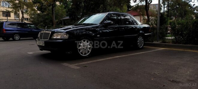 Mercedes C 200 2000, 280,000 km - 2.0 l - Bakı