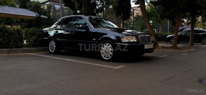 Mercedes C 200 2000, 280,000 km - 2.0 l - Bakı