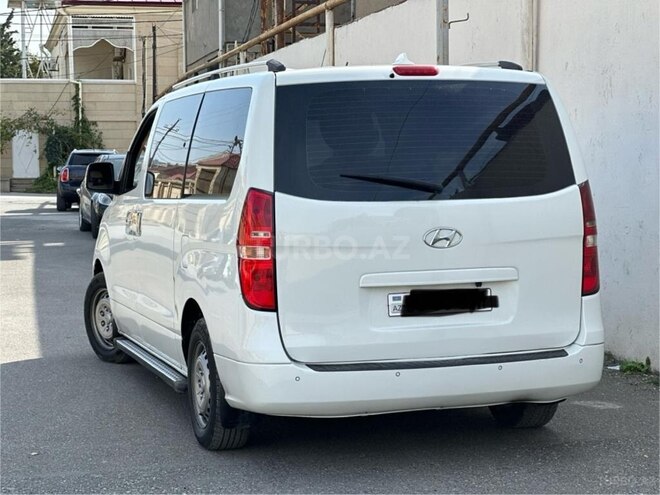 Hyundai H-1 2010, 400,000 km - 2.5 l - Bakı