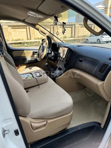 Hyundai H-1 2010, 400,000 km - 2.5 l - Bakı