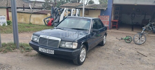 Mercedes 190 1992, 390,000 km - 1.8 l - Lənkəran