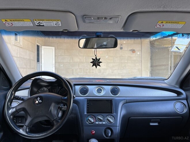 Mitsubishi Outlander 2004, 200,305 km - 2.4 l - Bakı