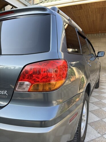Mitsubishi Outlander 2004, 200,305 km - 2.4 l - Bakı