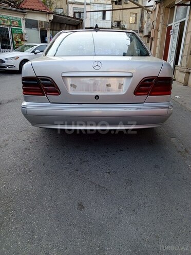 Mercedes E 270 2000, 345,000 km - 2.7 л - Bakı