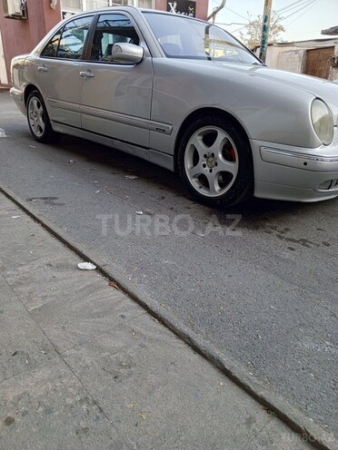 Mercedes E 270 2000, 345,000 km - 2.7 л - Bakı