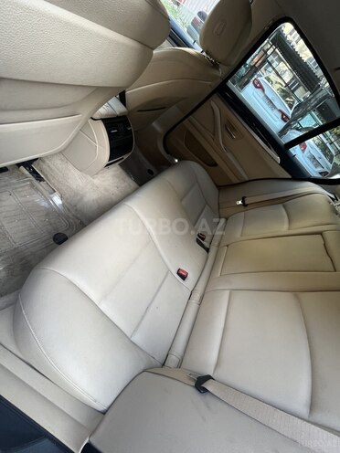 BMW 528 2015, 243,000 km - 2.0 l - Bakı