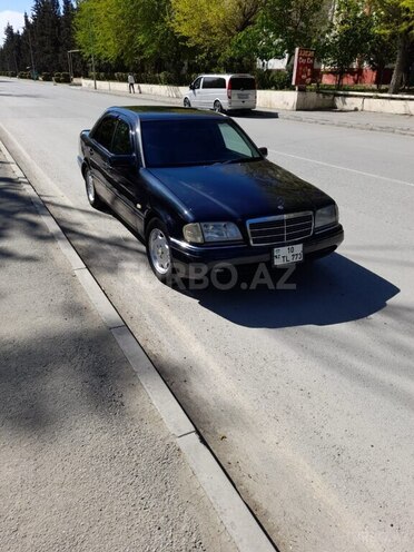 Mercedes C 220 1996, 535,691 km - 2.2 l - Yevlax