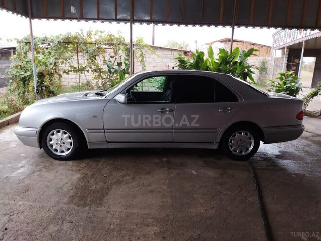 Mercedes C 240 1999, 19,768 km - 2.4 л - Sabirabad