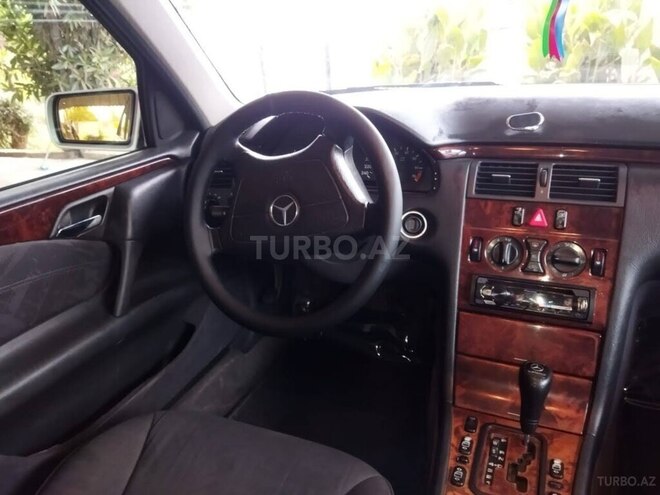 Mercedes C 240 1999, 19,768 km - 2.4 л - Sabirabad