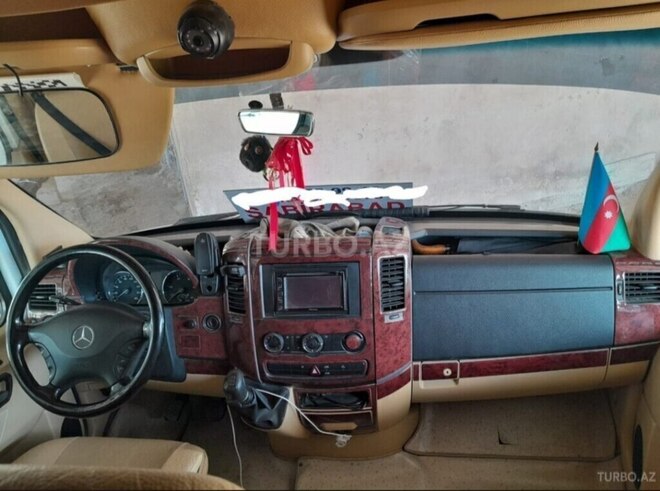 Mercedes Sprinter 515 2009, 220,000 km - 2.7 л - Şirvan