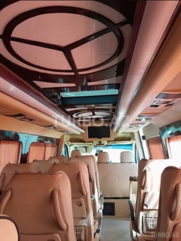 Mercedes Sprinter 515 2009, 220,000 km - 2.7 л - Şirvan