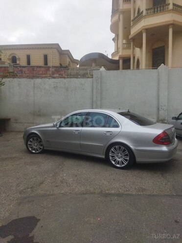 Mercedes E 270 2002, 257,000 km - 2.7 l - Bakı