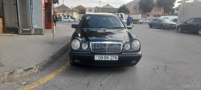 Mercedes E 280 1998, 296,000 km - 2.8 л - Bakı