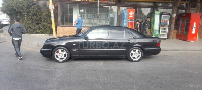 Mercedes E 280 1998, 296,000 km - 2.8 л - Bakı