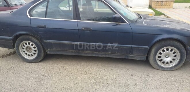 BMW 520 1991, 330,240 km - 2.0 l - Quba