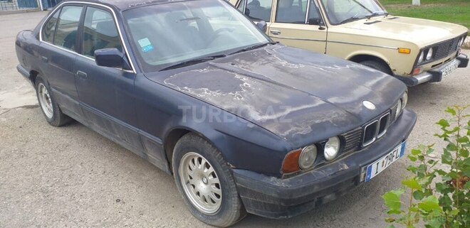 BMW 520 1991, 330,240 km - 2.0 l - Quba