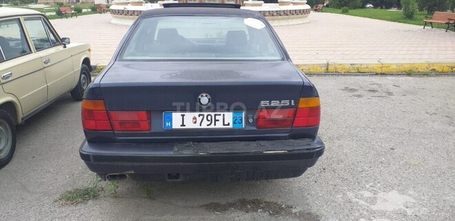 BMW 520 1991, 330,240 km - 2.0 l - Quba