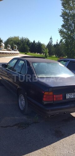 BMW 520 1991, 330,240 km - 2.0 l - Quba
